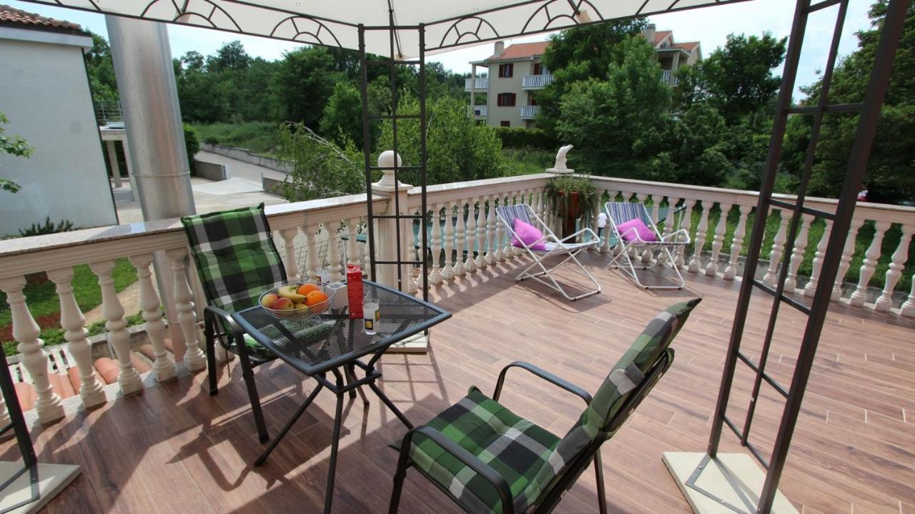 Apartment Kreslin Vantacici Extérieur photo