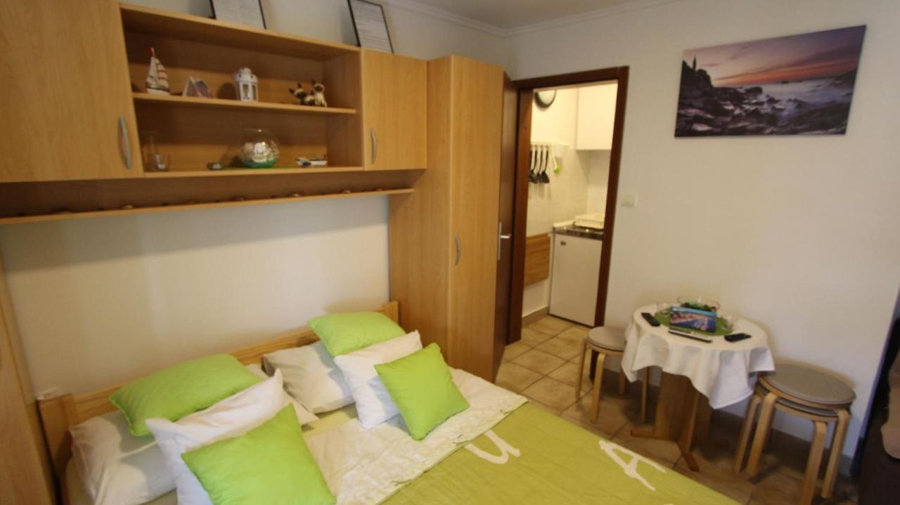 Apartment Kreslin Vantacici Extérieur photo